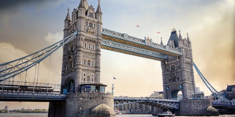 tower-bridge-5727975_640 (1)